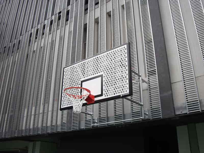 屋外バスケットボール設置